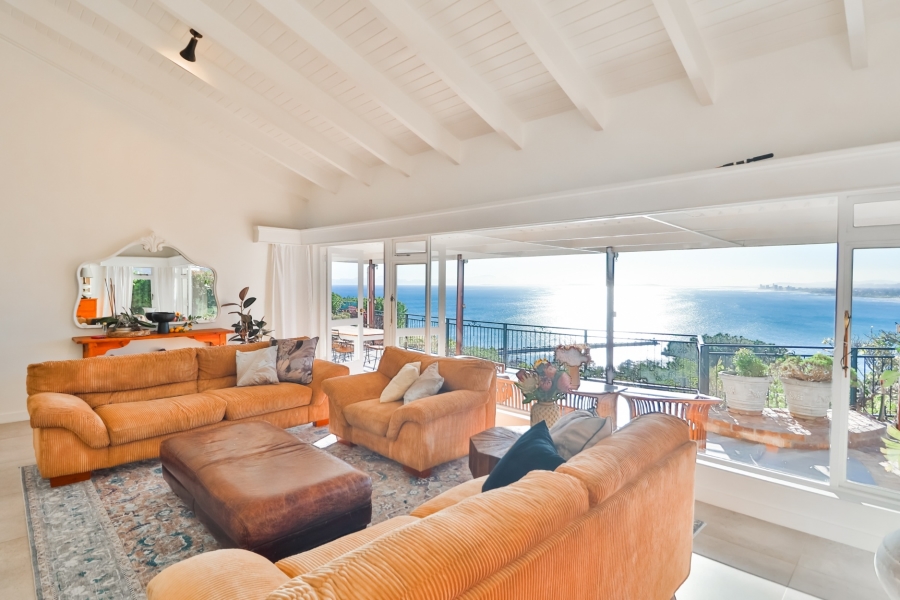 4 Bedroom Property for Sale in Mountainside Western Cape